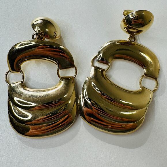 Vintage 80's Gold Chunky Dangle Clip-On Earrings - Picture 8 of 8